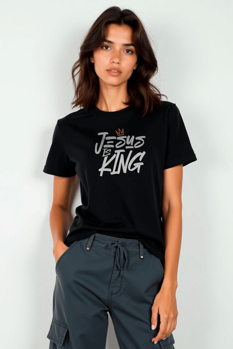 Camisa Básica Jesus is King I - Hace | Moda Cristã