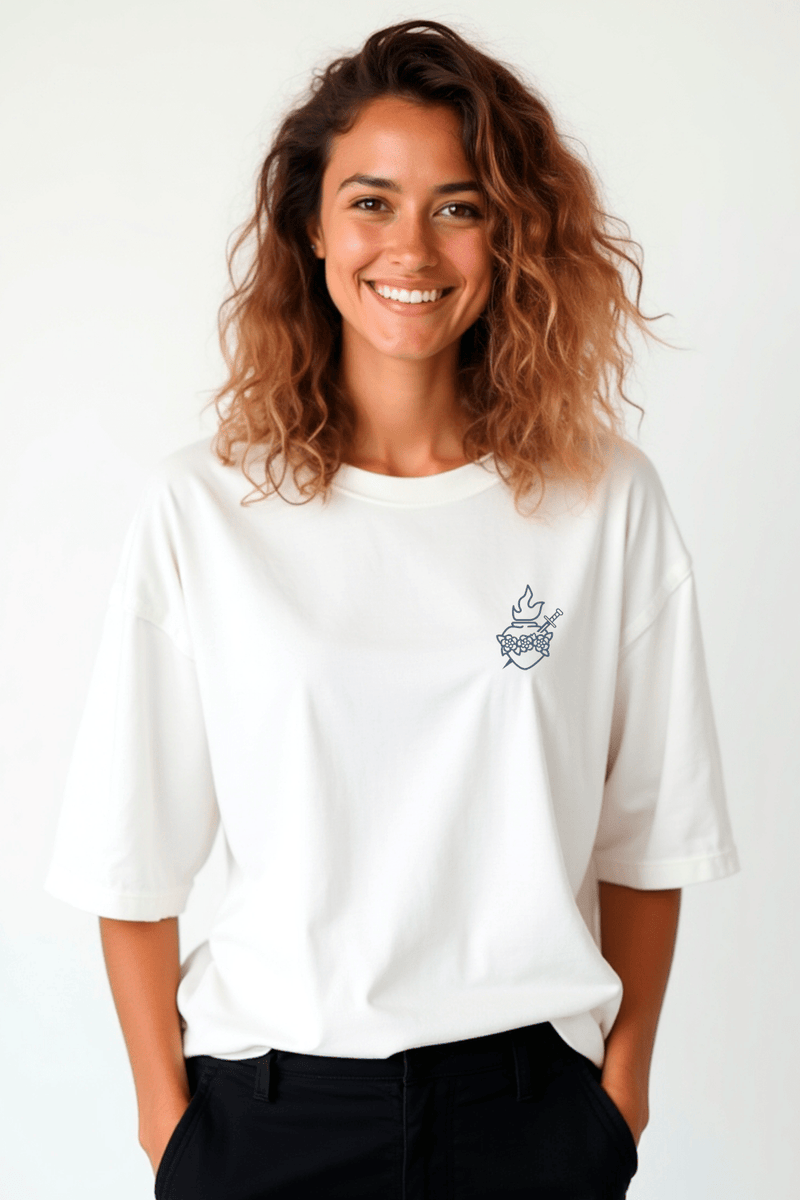Camisa Oversized Nossa Senhora - Hace | Moda Cristã